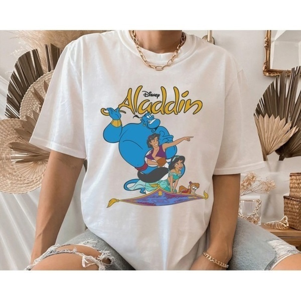 Disney Aladdin Vtg Style Group Shot Logo T-Shirt, Magic Kingdom